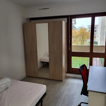 Δωμάτια σε οικογενειακή κατοικία Dans Meuble Equipe Ανγκουλέμ