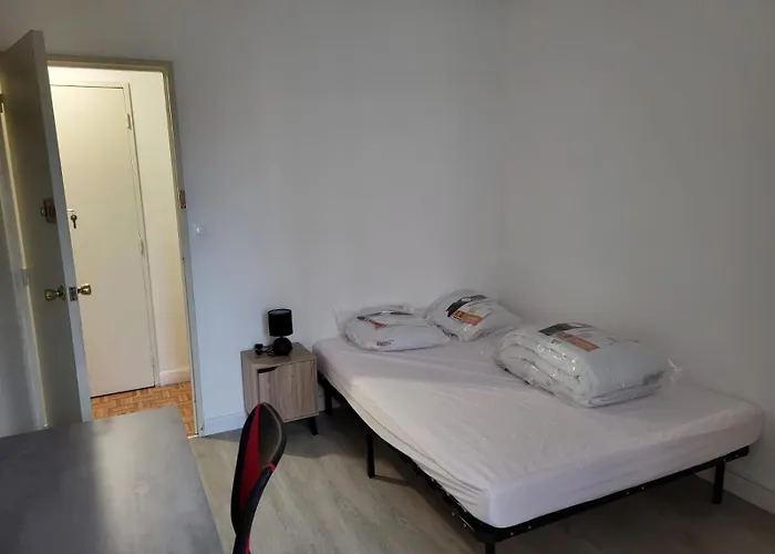 Dans Meublé équipé Habitación en casa particular *