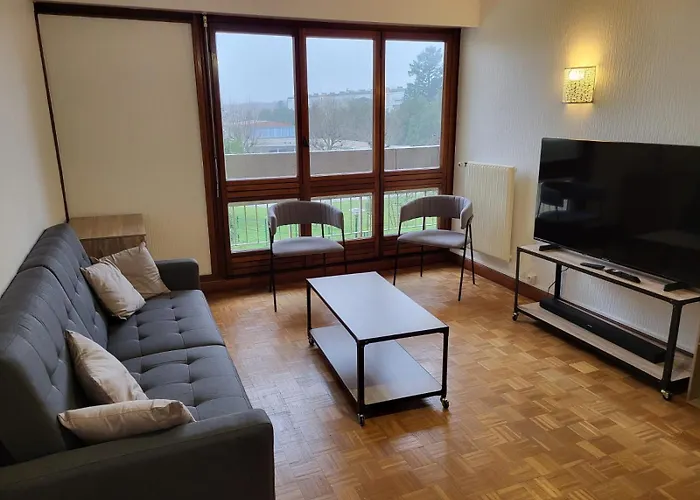 Dans Meublé équipé Habitación en casa particular *